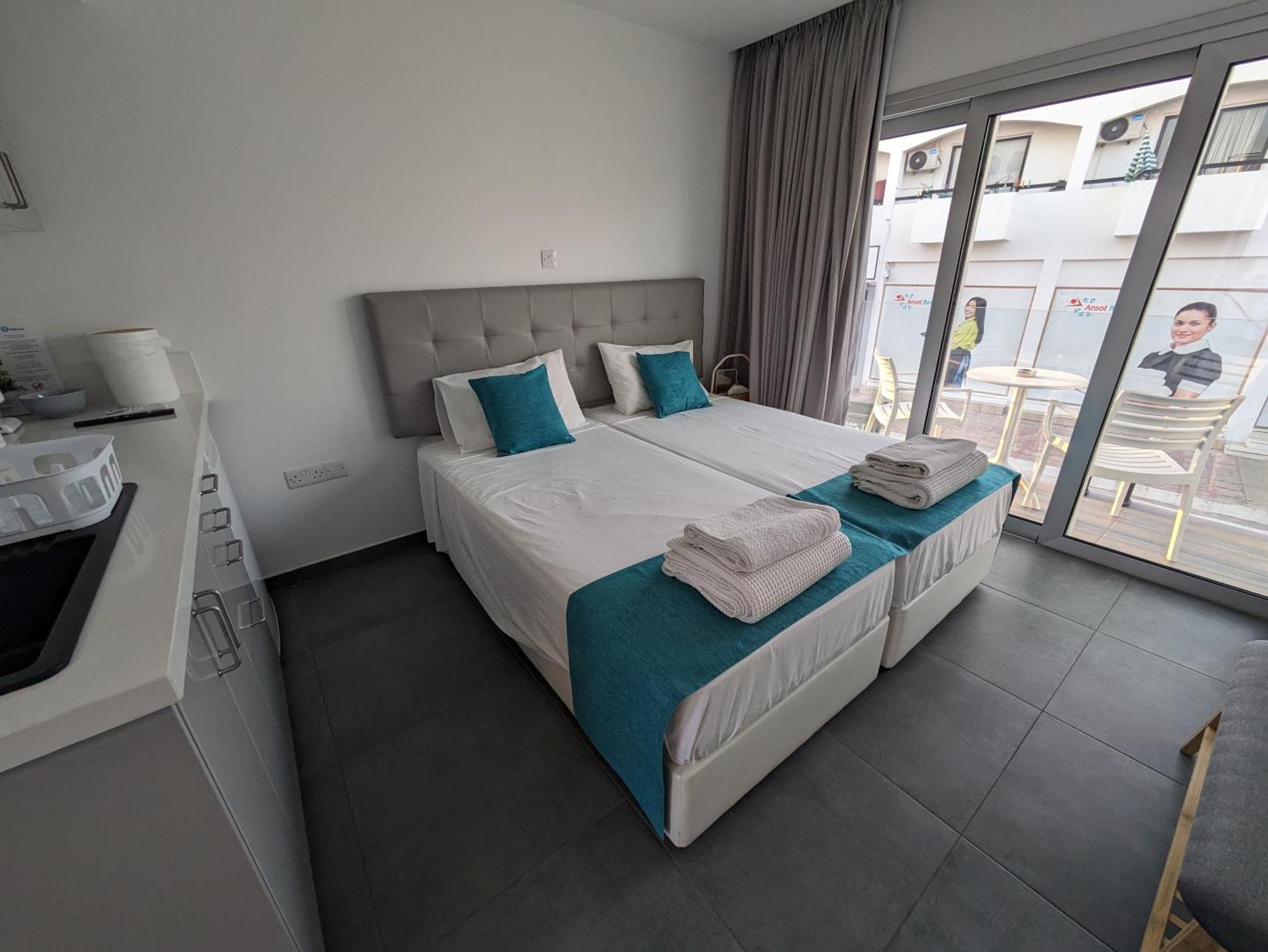 Memory Apartments Aya Napa Dış mekan fotoğraf