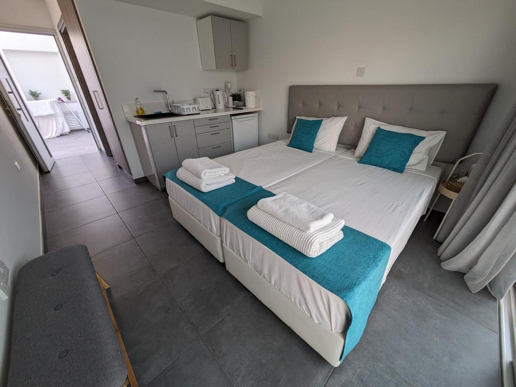 Memory Apartments Aya Napa Dış mekan fotoğraf