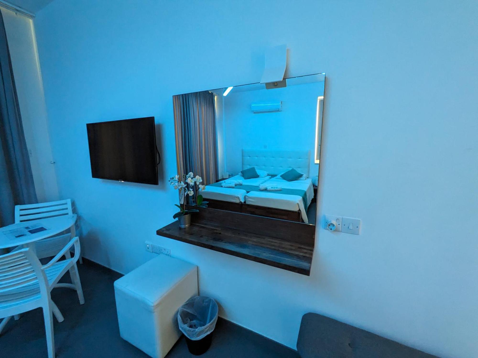 Memory Apartments Aya Napa Dış mekan fotoğraf
