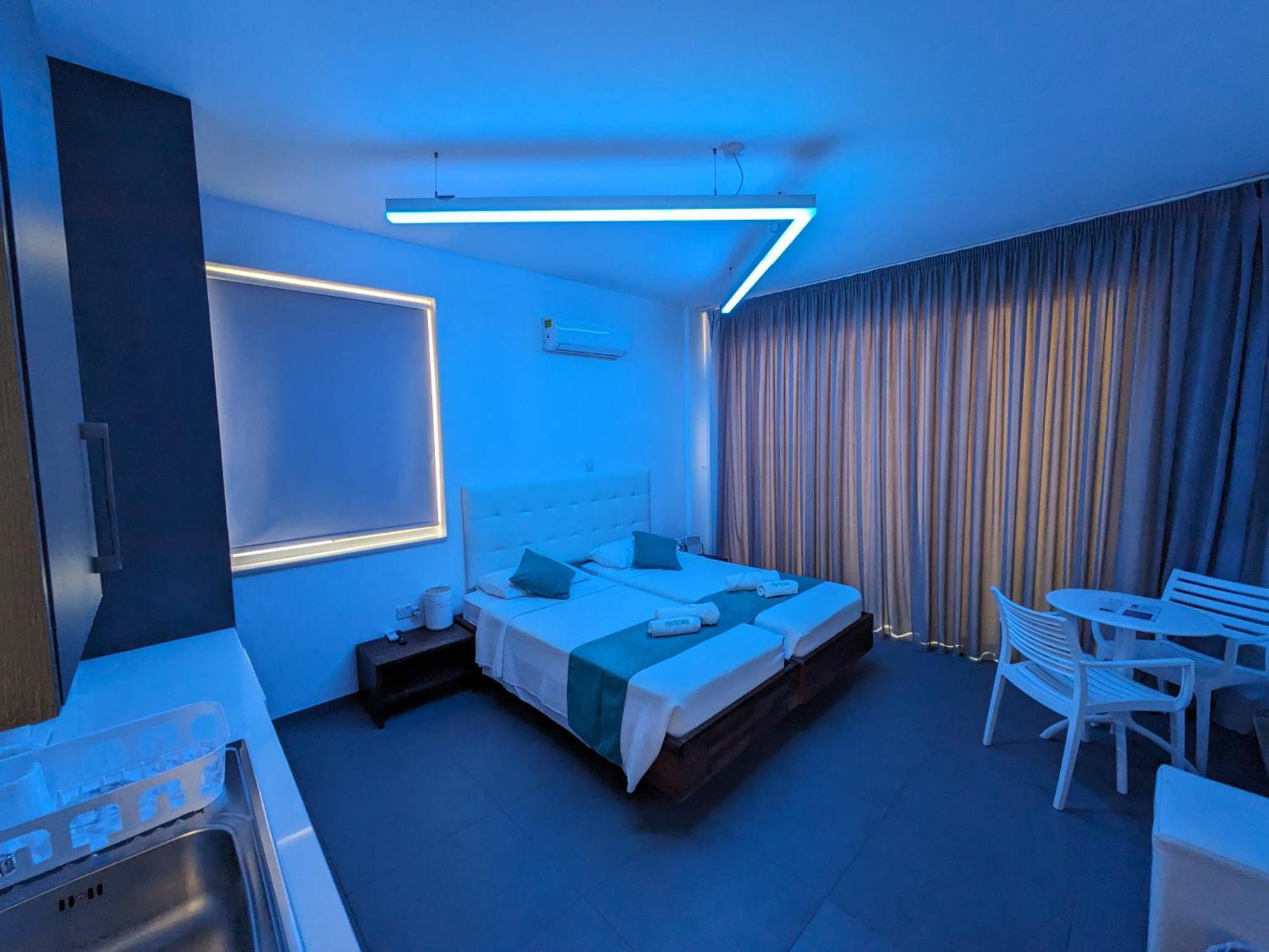 Memory Apartments Aya Napa Dış mekan fotoğraf