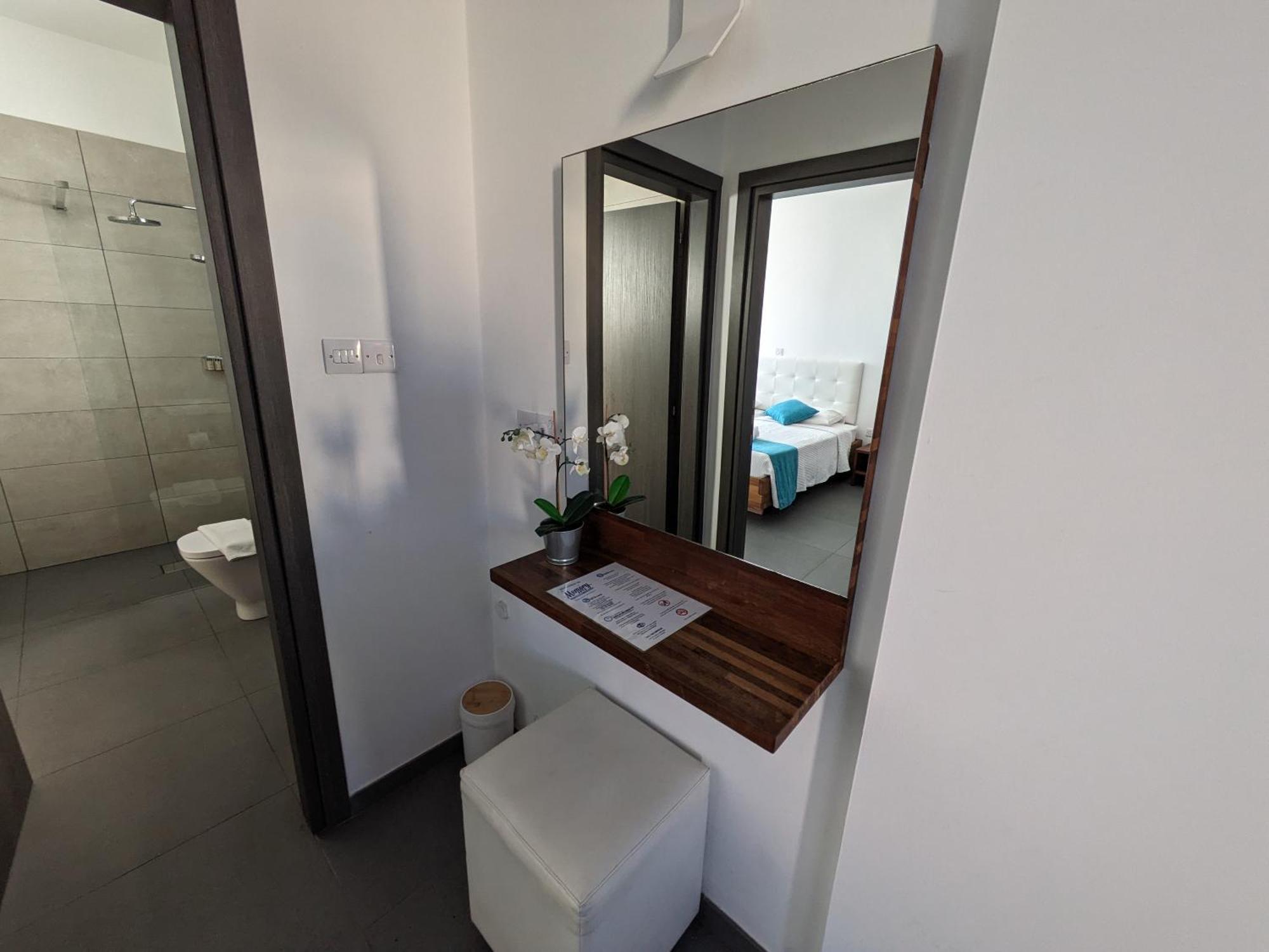 Memory Apartments Aya Napa Dış mekan fotoğraf